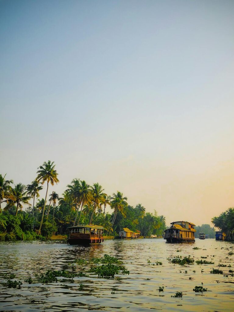 Best tour packages in India including Goa and Kerala destinations